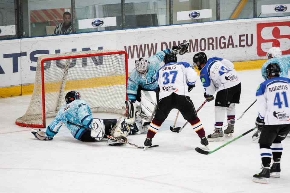 Ice Academy Foto