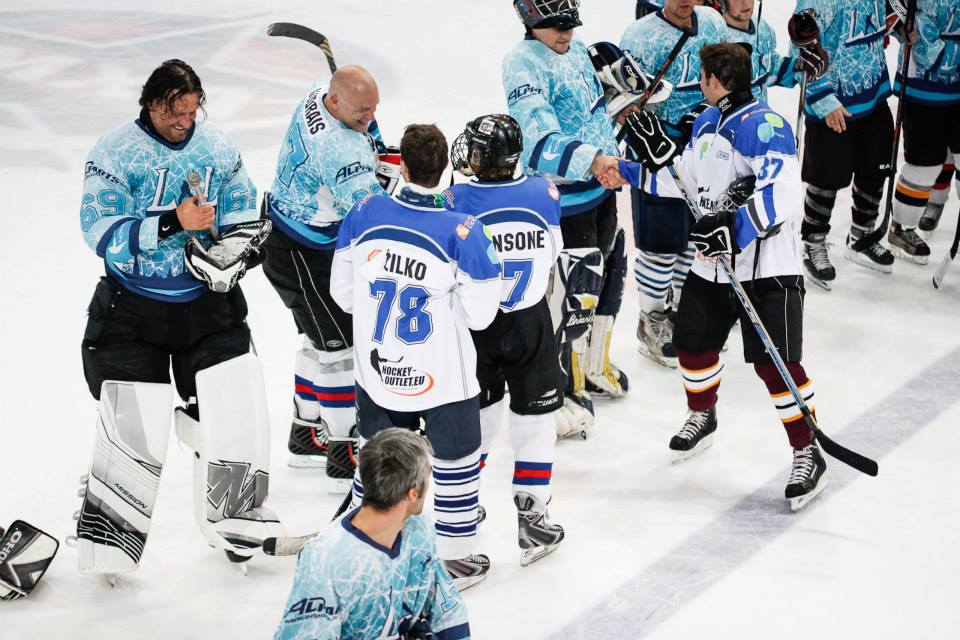 Ice Academy Foto