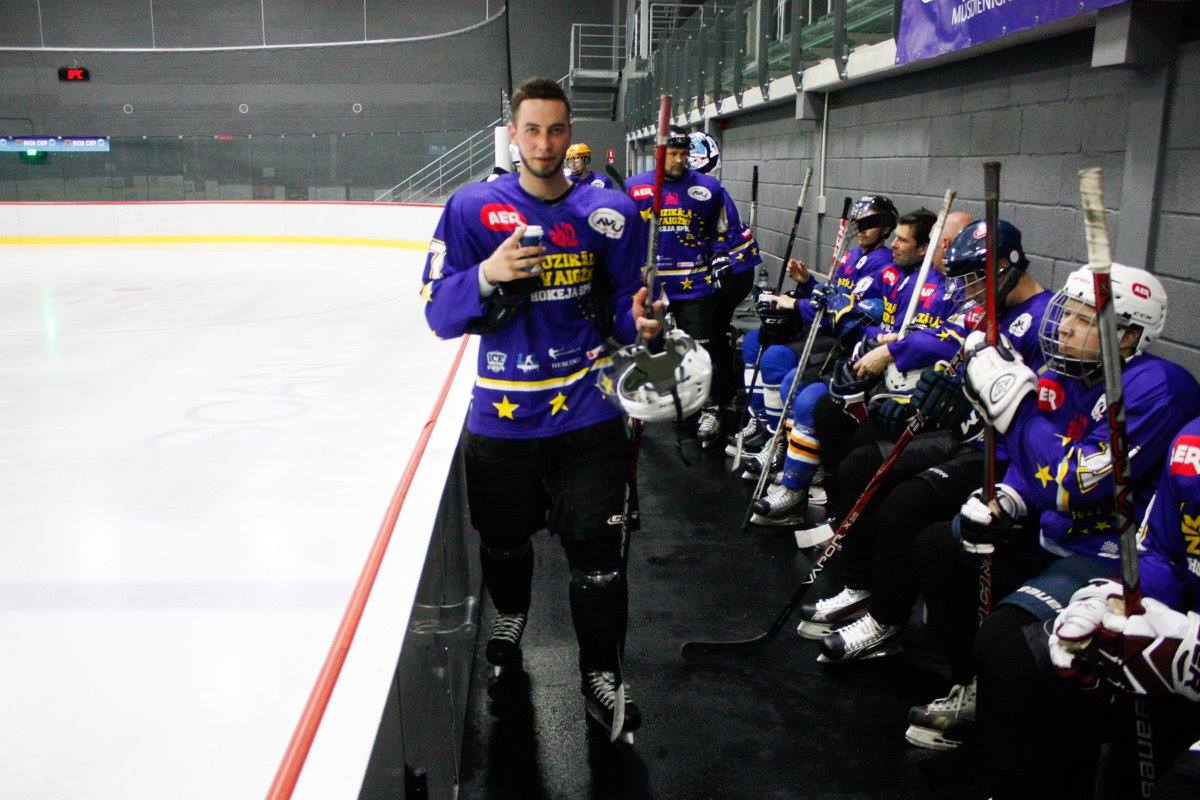 Ice Academy Foto